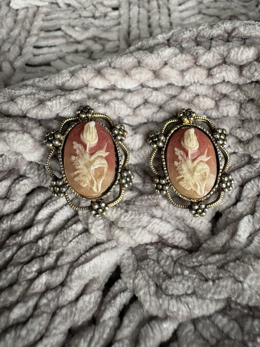Victorian Vintage Rose Cameo Clip On Earrings